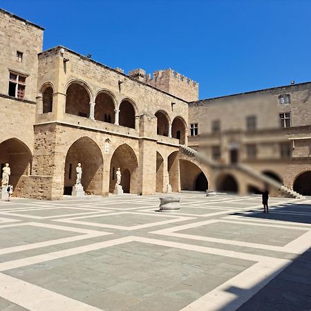 The Retreat In The Heart Of Old Town Rhodes Rhodes City Exterior foto